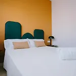 Malaga Sunshine Rentals - New Picasso Plaza -
