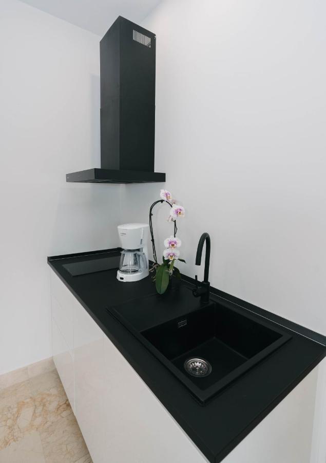 Apartment Sunshine - New Picasso Plaza - *